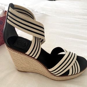 Tory Burch Wedge Sandal Size 9